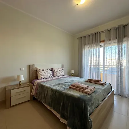 Apartament T1 Com Terraco E Piscina- Conceicao E