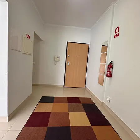 T1 Com Terraco E Piscina- Conceicao E * 塔维拉