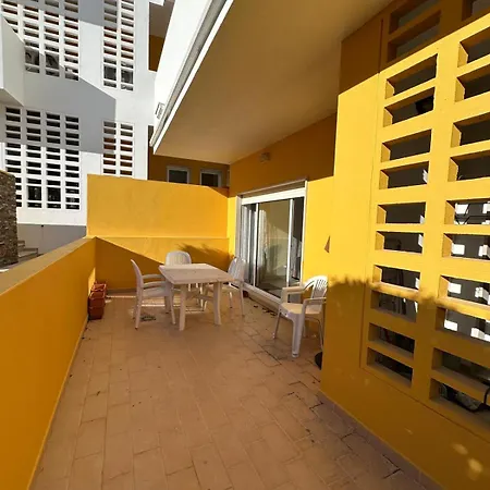 T1 Com Terraco E Piscina- Conceicao E